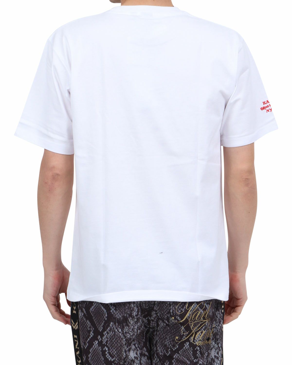 ホワイト：180cm67kg(Lサイズ着用)