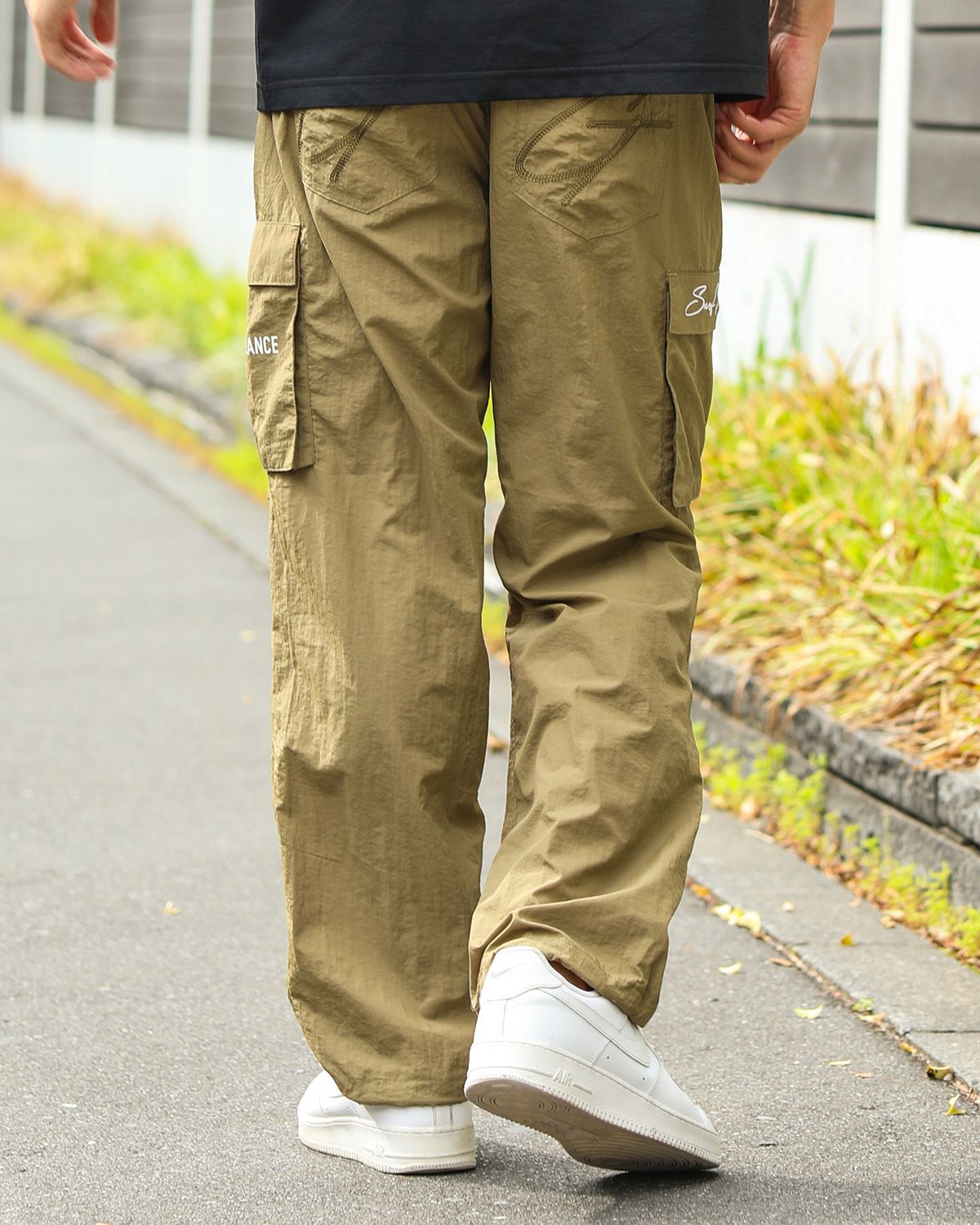 カーキ：180cm70kg(Lサイズ着用)