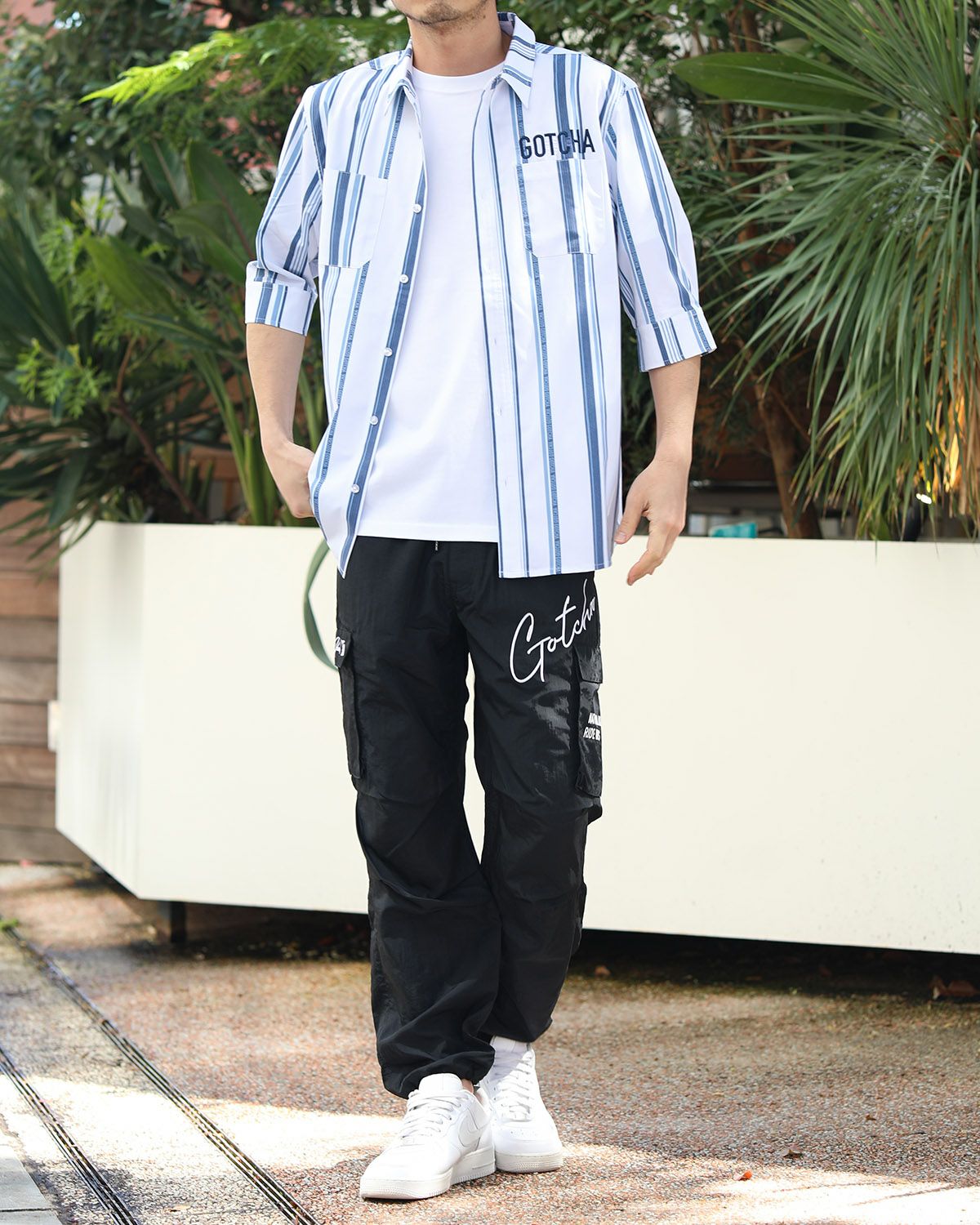 ブラック：180cm67kg(Mサイズ着用)