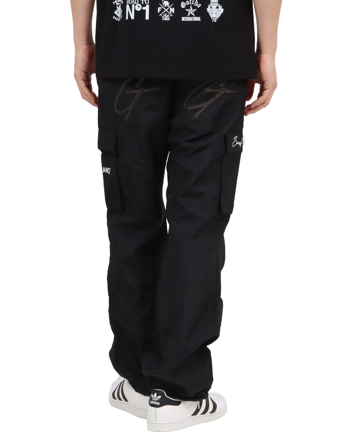 ブラック：180cm67kg(Lサイズ着用)