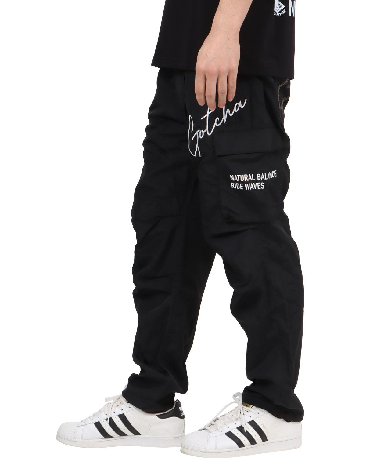 ブラック：180cm67kg(Lサイズ着用)