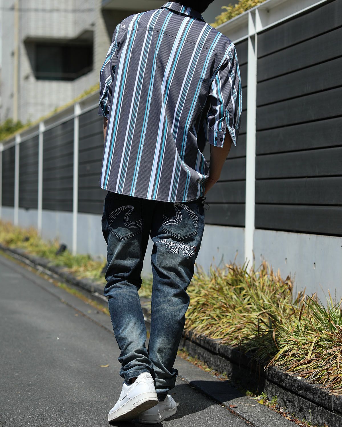 ブラック：180cm67kg(Lサイズ着用)