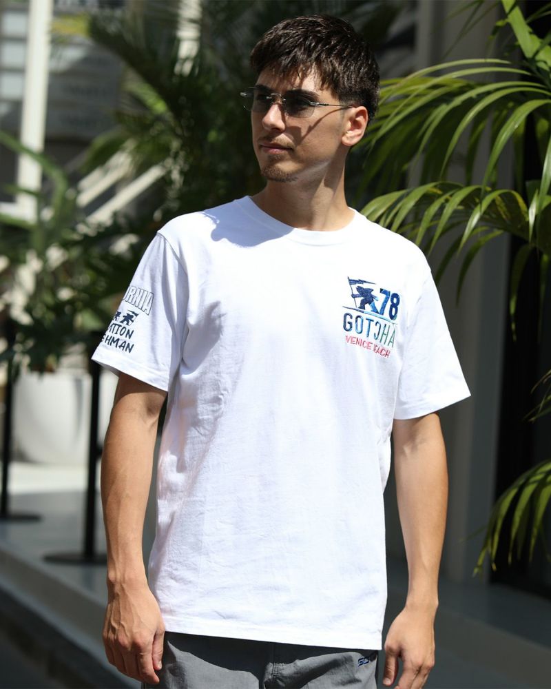 ホワイト：180cm70kg(Lサイズ着用)