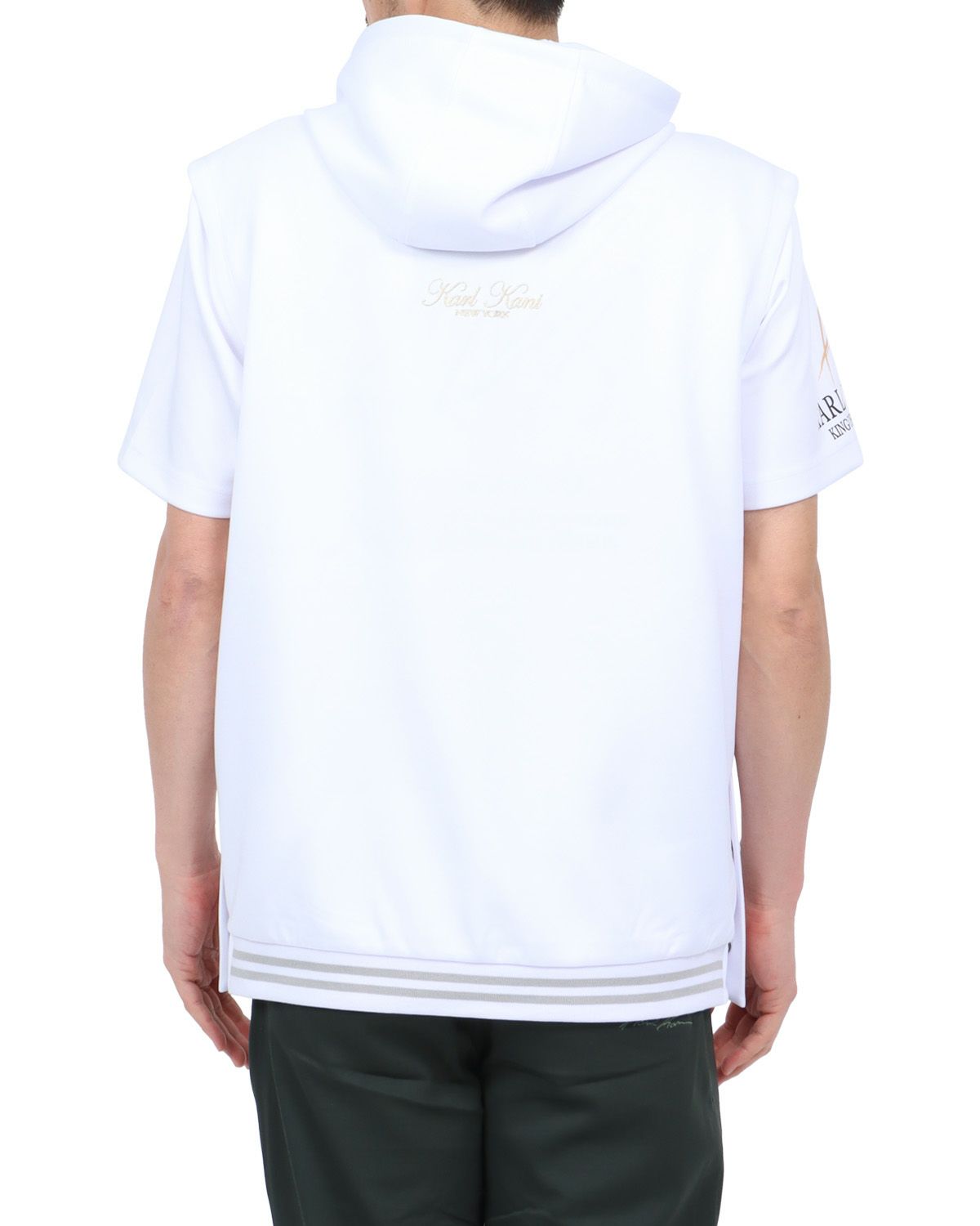 ホワイト：180cm67kg(Lサイズ着用)