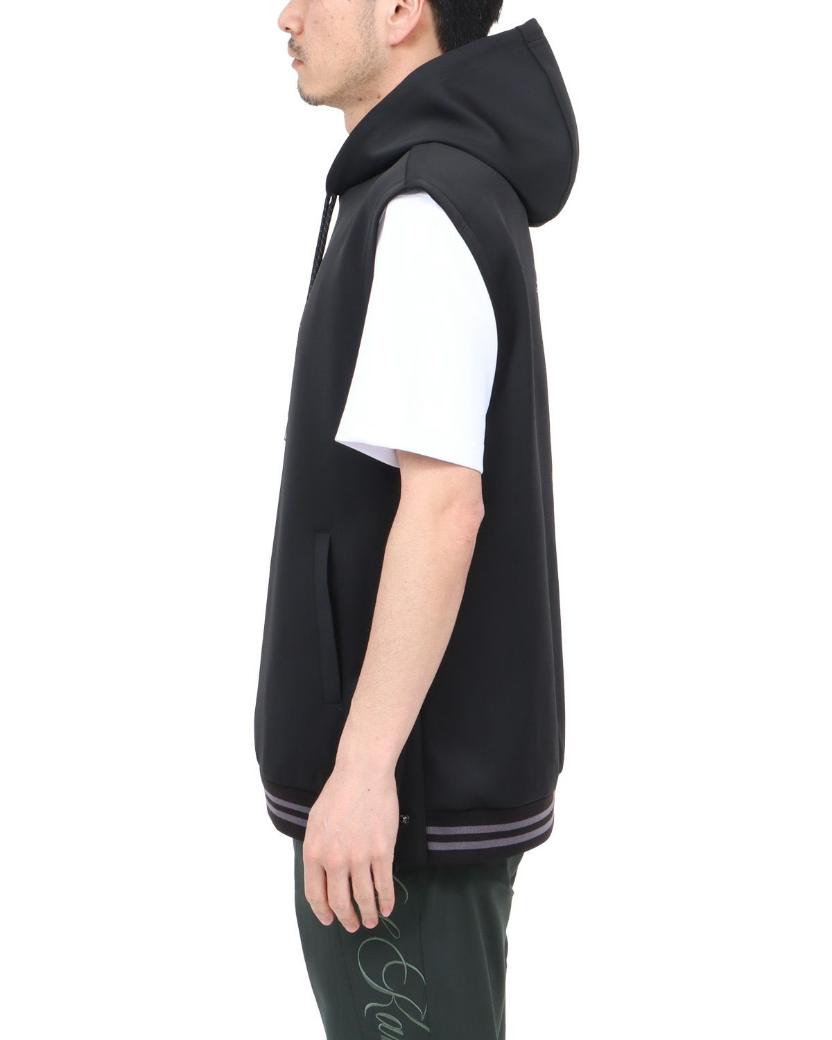 ブラック：180cm67kg(Lサイズ着用)