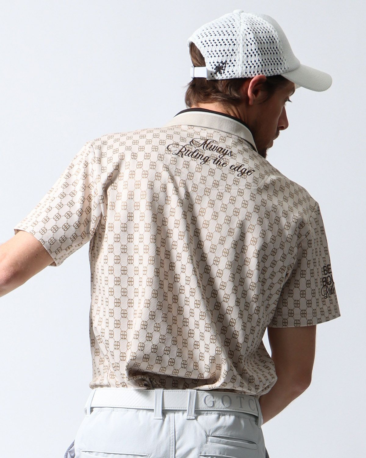 オフホワイト：183cm70kg(Lサイズ着用)