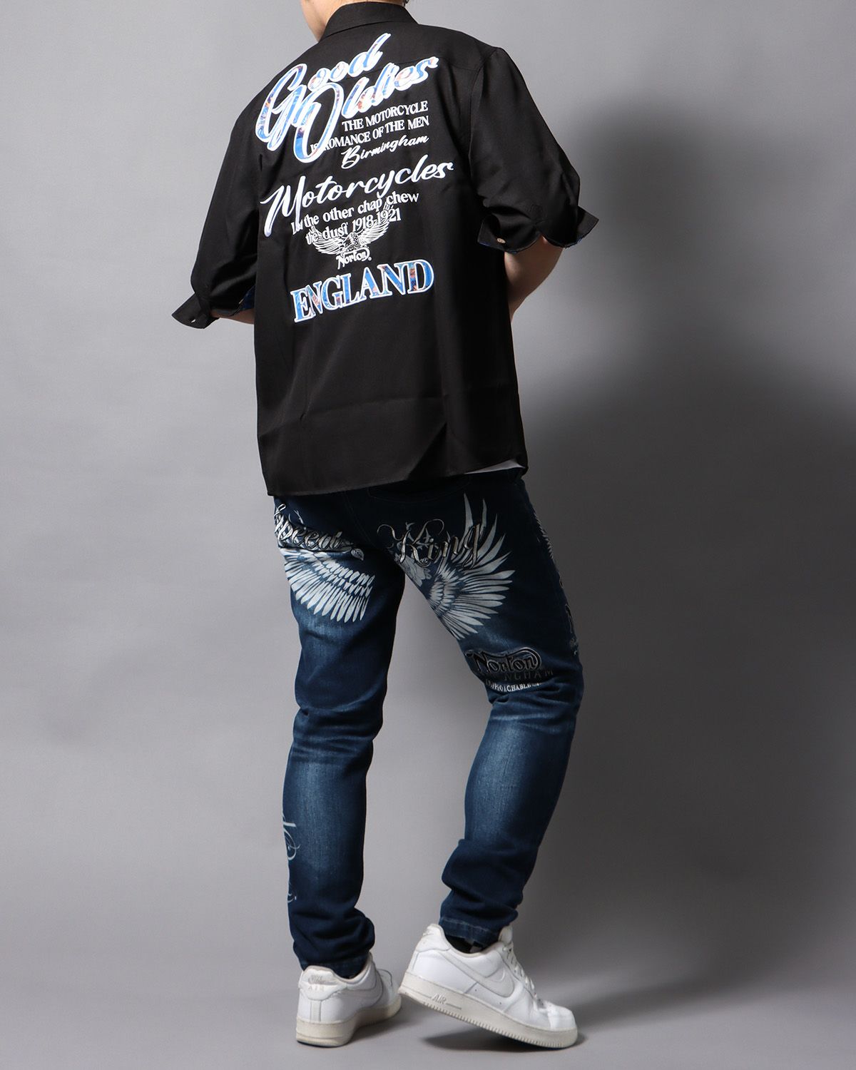 ブラック：178cm/75kg(Lサイズ着用)