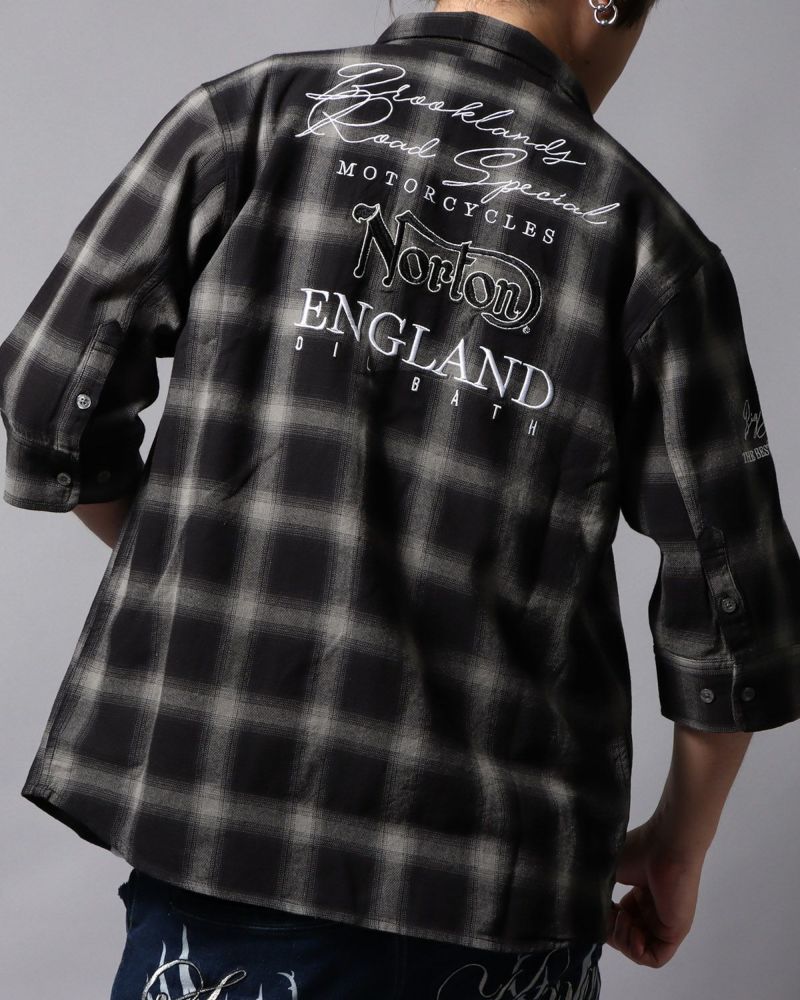 ブラック：178cm/75kg(Lサイズ着用)