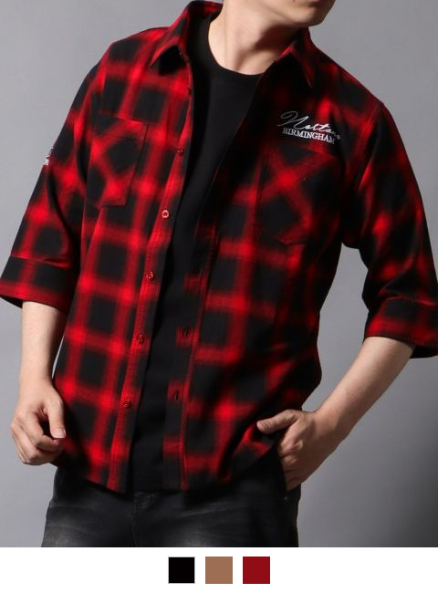 レッド：178cm/75kg(Lサイズ着用)