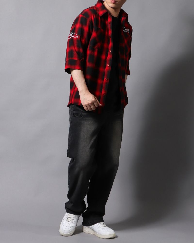 レッド：178cm/75kg(Lサイズ着用)