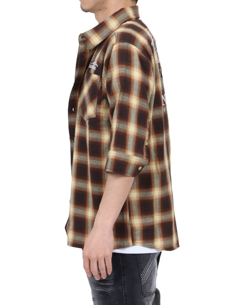 ブラウン：180cm67kg(Lサイズ着用)