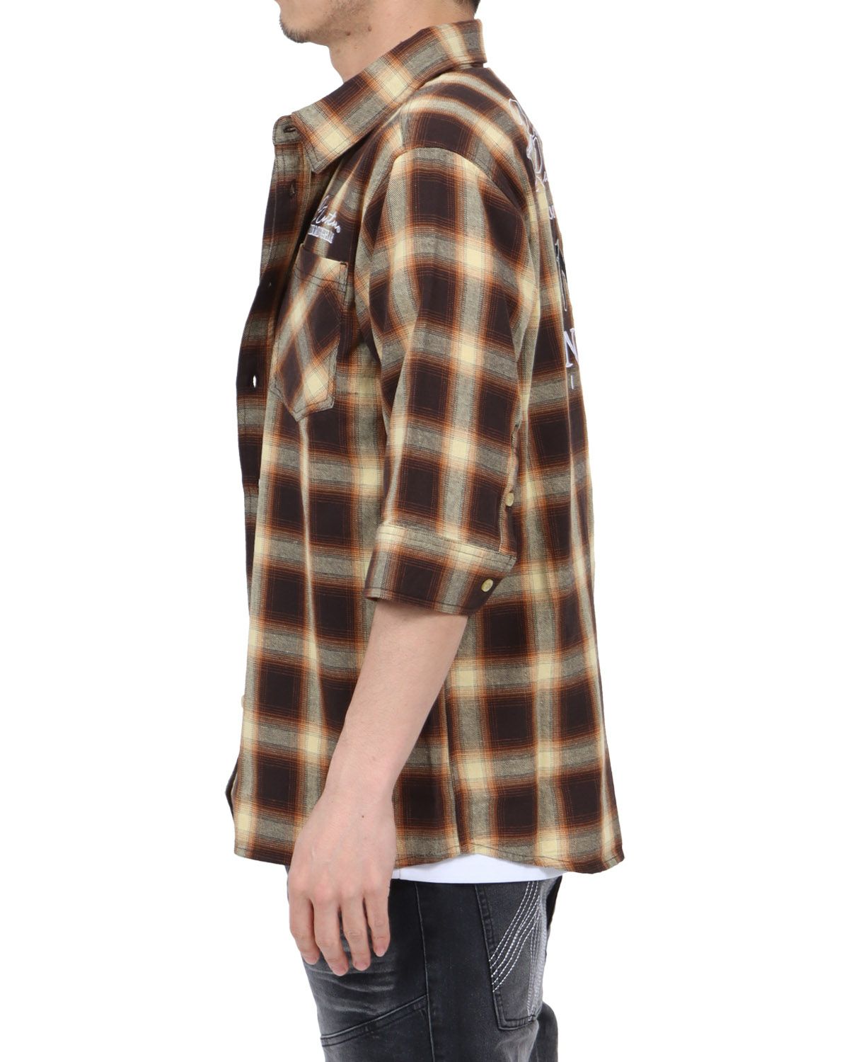 ブラウン：180cm67kg(Lサイズ着用)