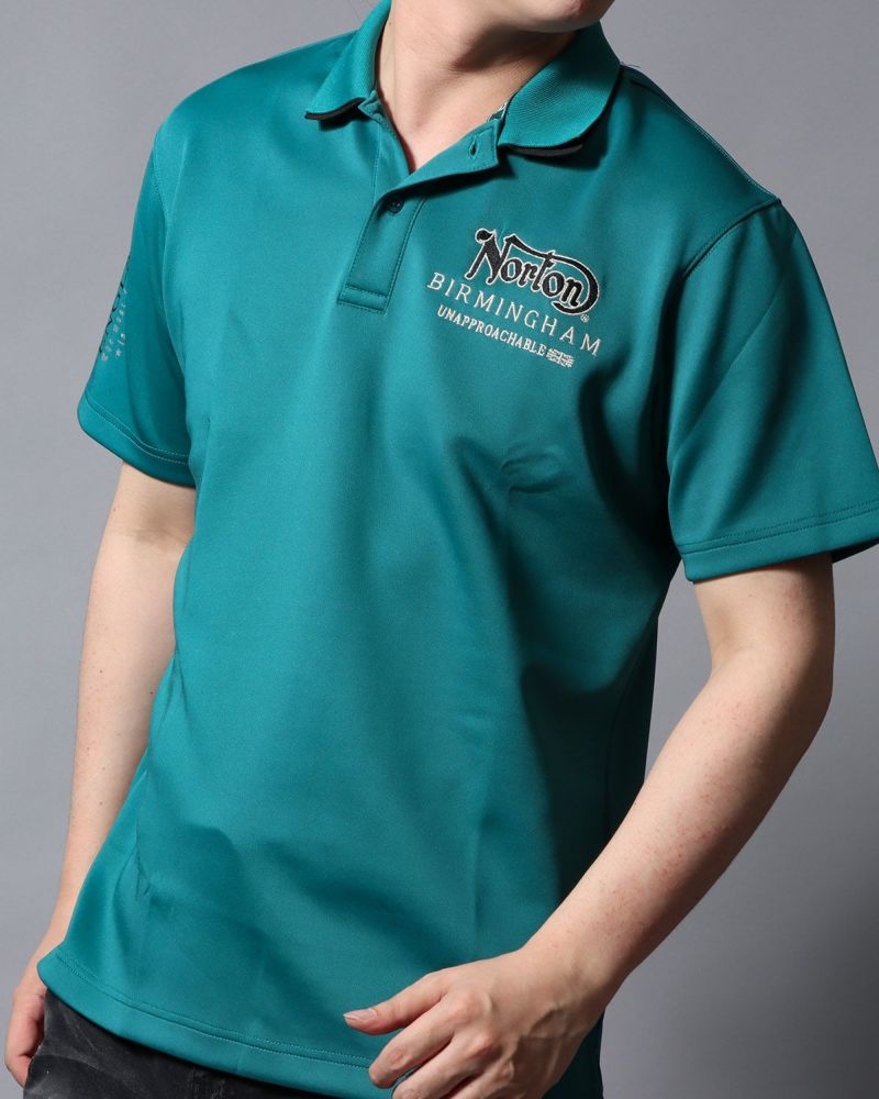 エメラルドグリーン：178cm/75kg(Lサイズ着用)