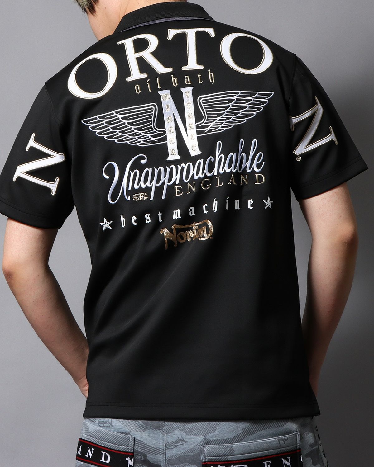 ブラック：178cm/75kg(Lサイズ着用)