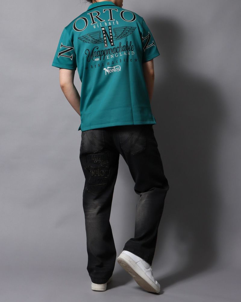 エメラルドグリーン：178cm/75kg(Lサイズ着用)