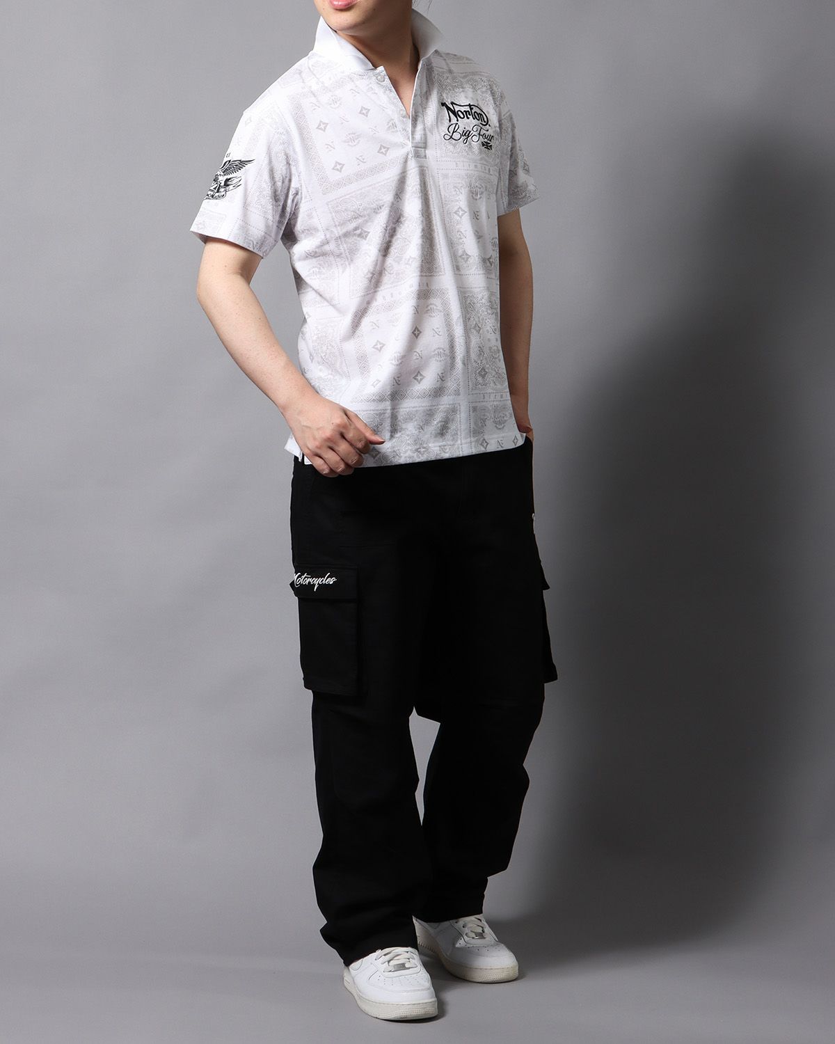 ホワイト：178cm/75kg(Lサイズ着用)