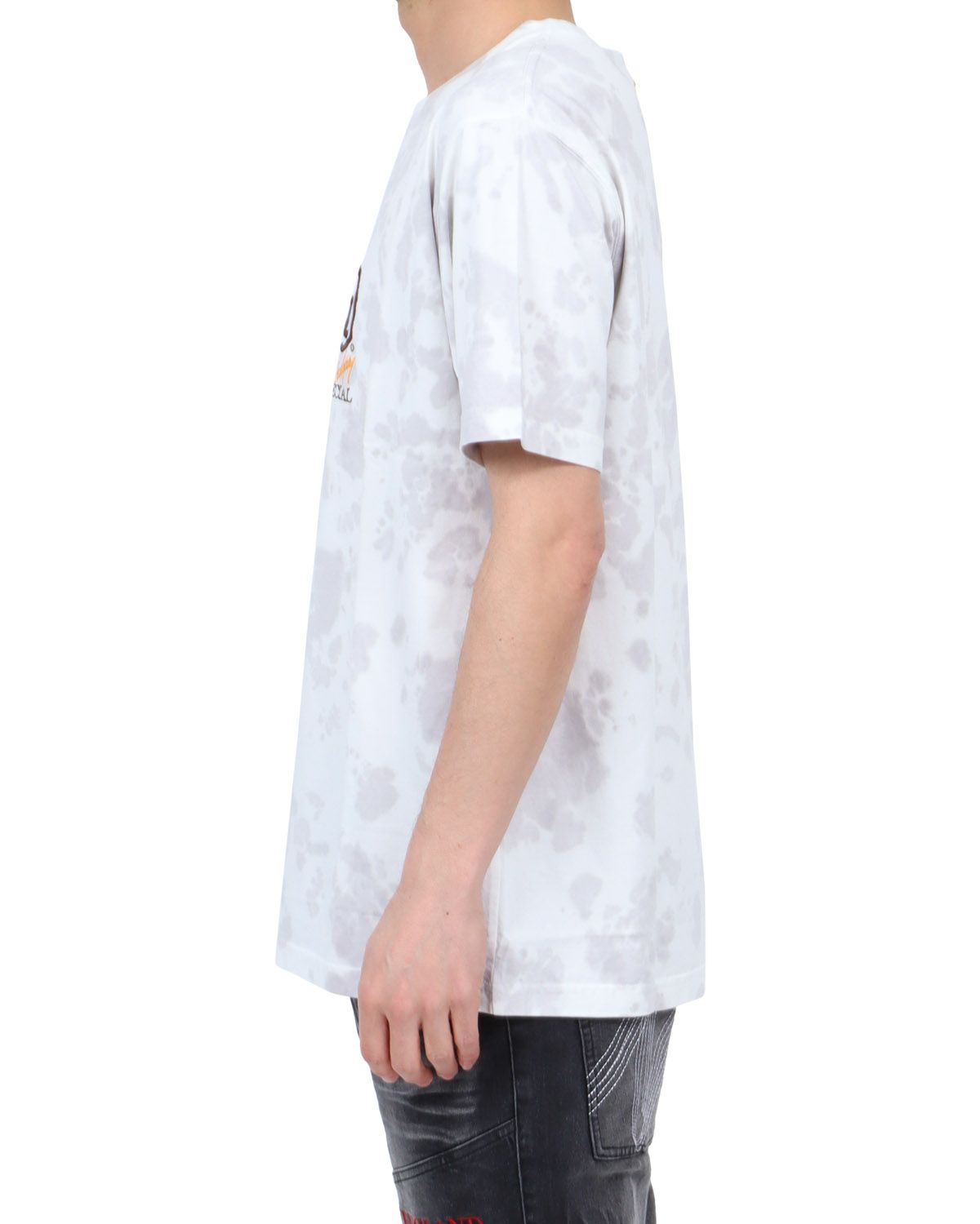 ホワイト：180cm67kg(Lサイズ着用)