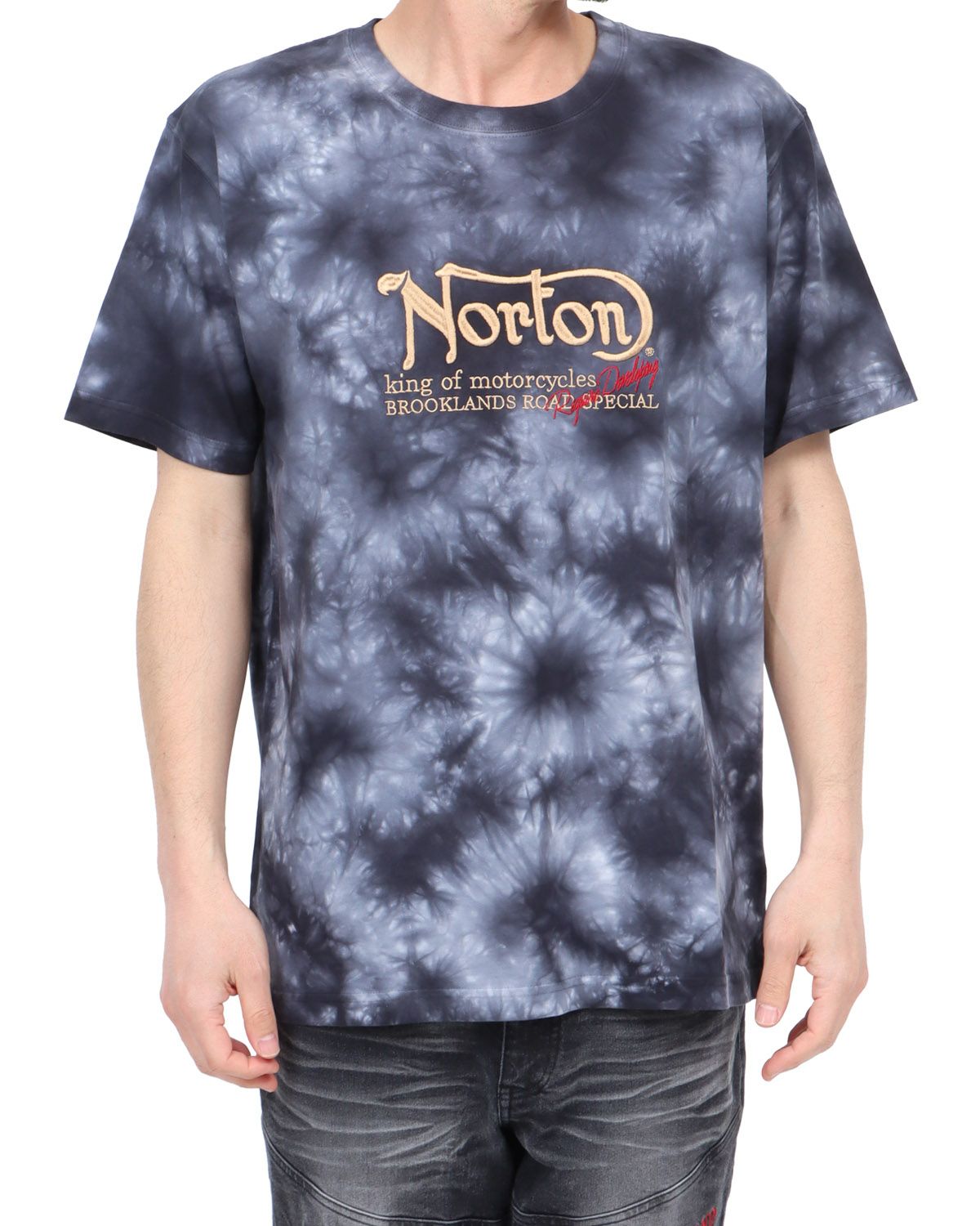 ブラック：180cm67kg(Lサイズ着用)