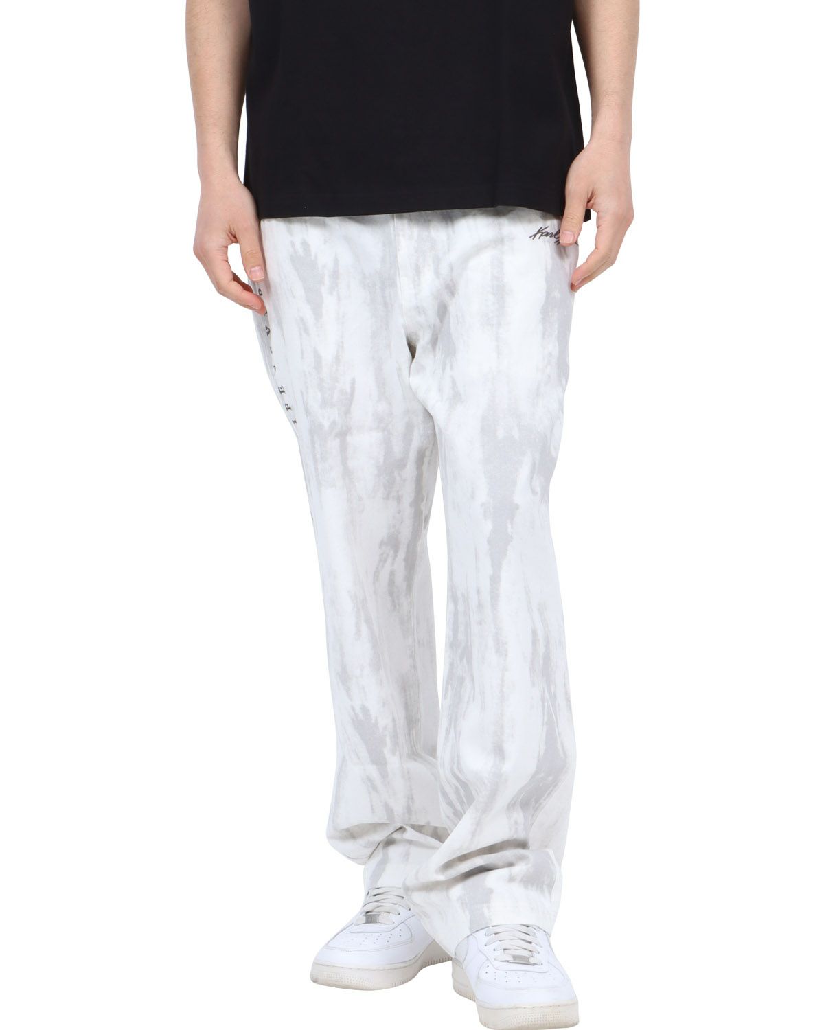 ホワイト：180cm67kg(Lサイズ着用)