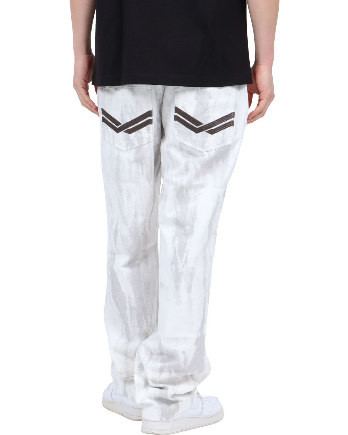 ホワイト：180cm67kg(Lサイズ着用)