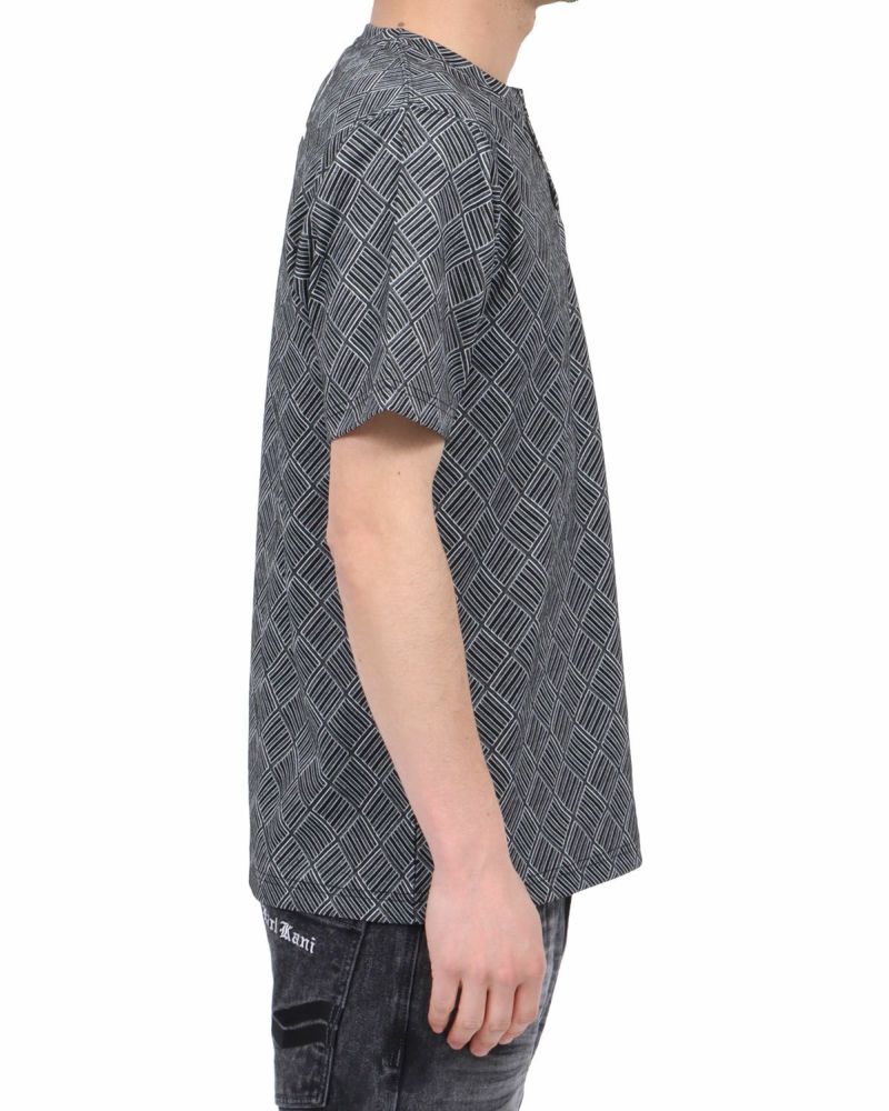 ブラック：180cm67kg(Lサイズ着用)