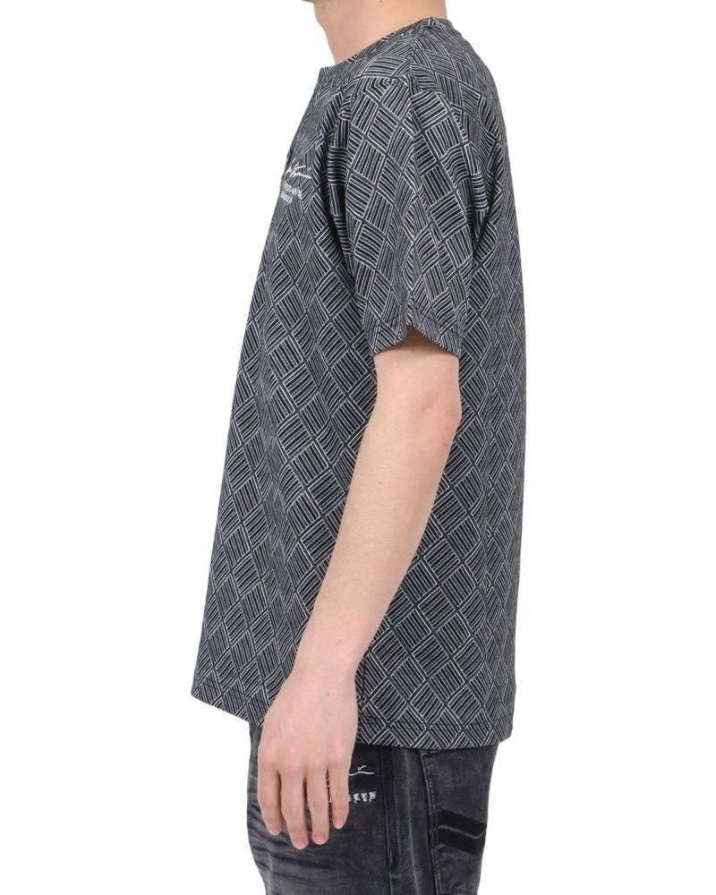 ブラック：180cm67kg(Lサイズ着用)