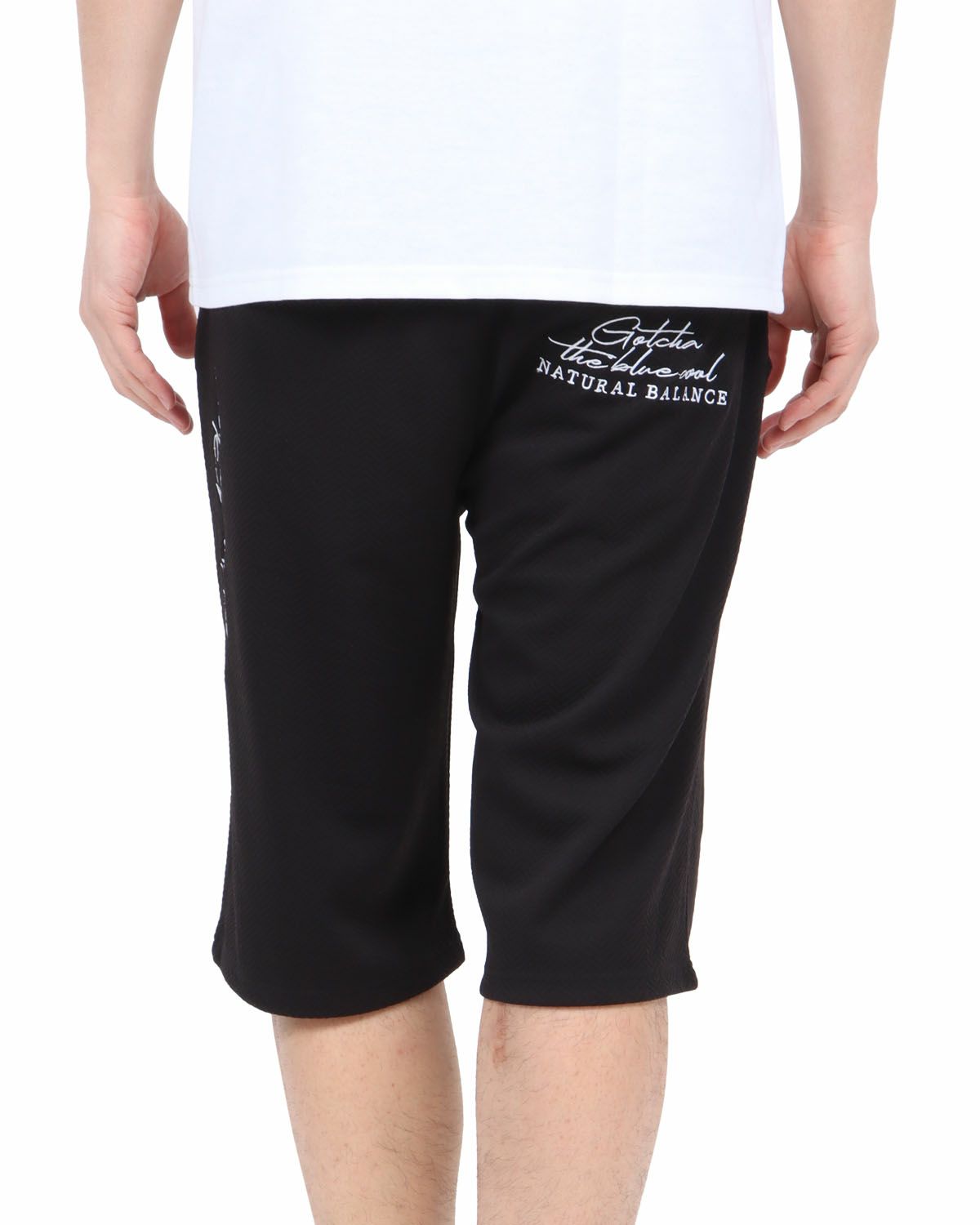 ブラック：180cm67kg(Mサイズ着用)