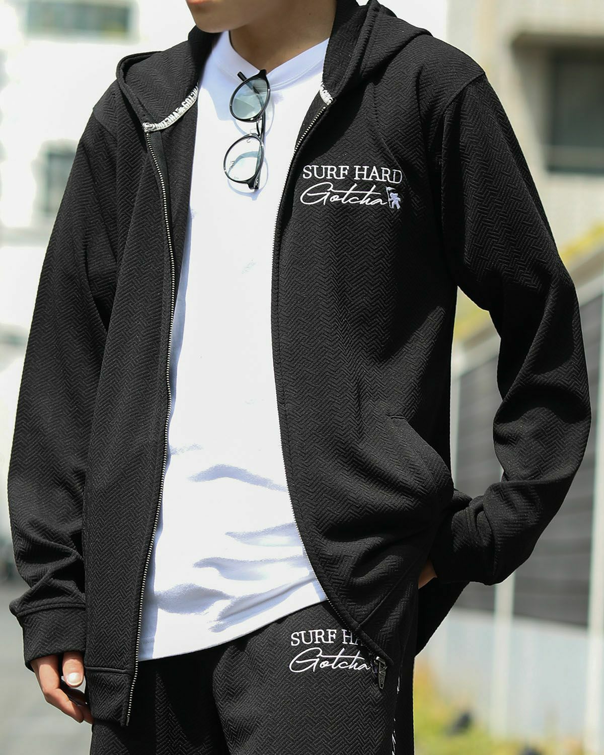 ブラック：168cm55kg(Lサイズ着用)