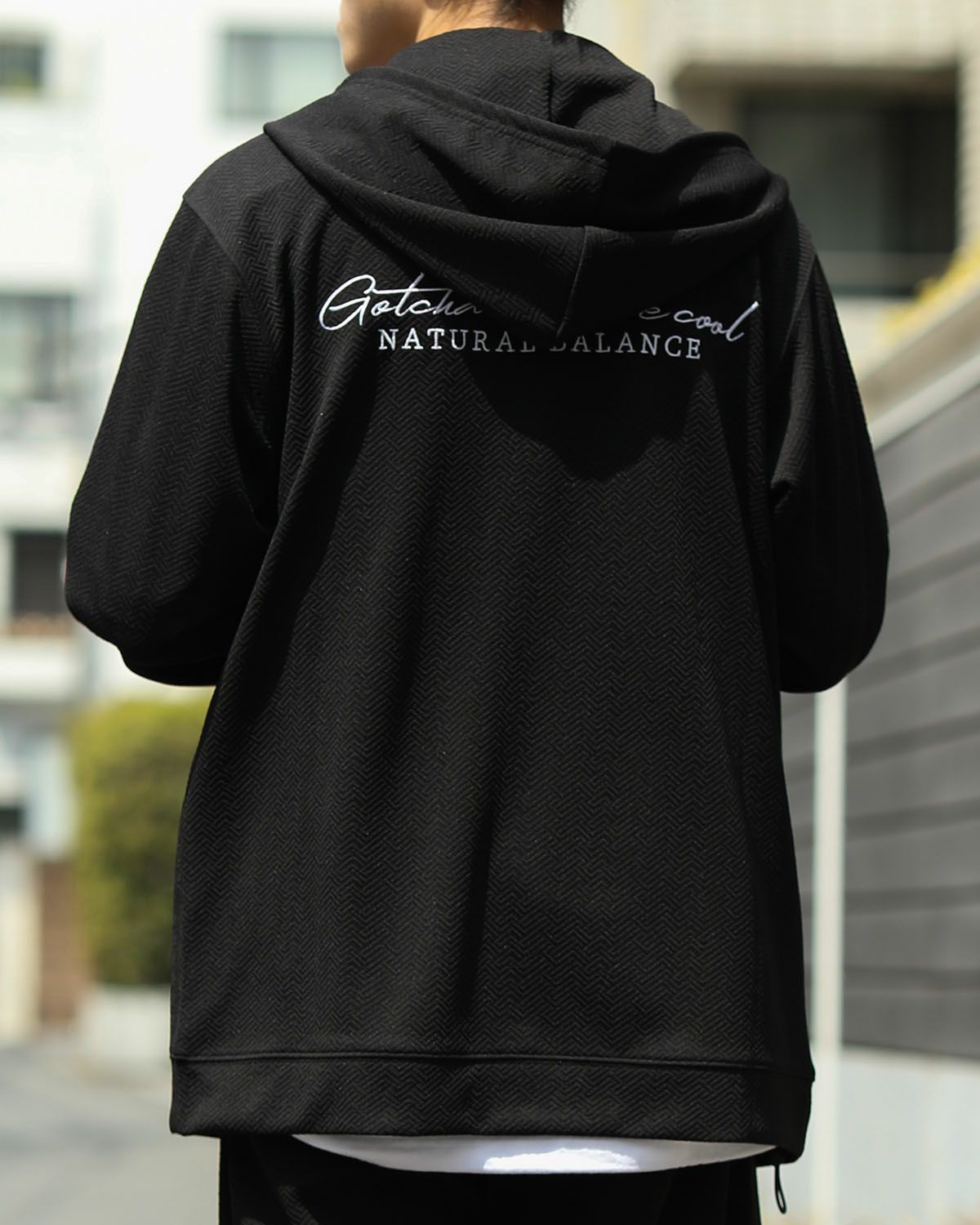 ブラック：168cm55kg(Lサイズ着用)