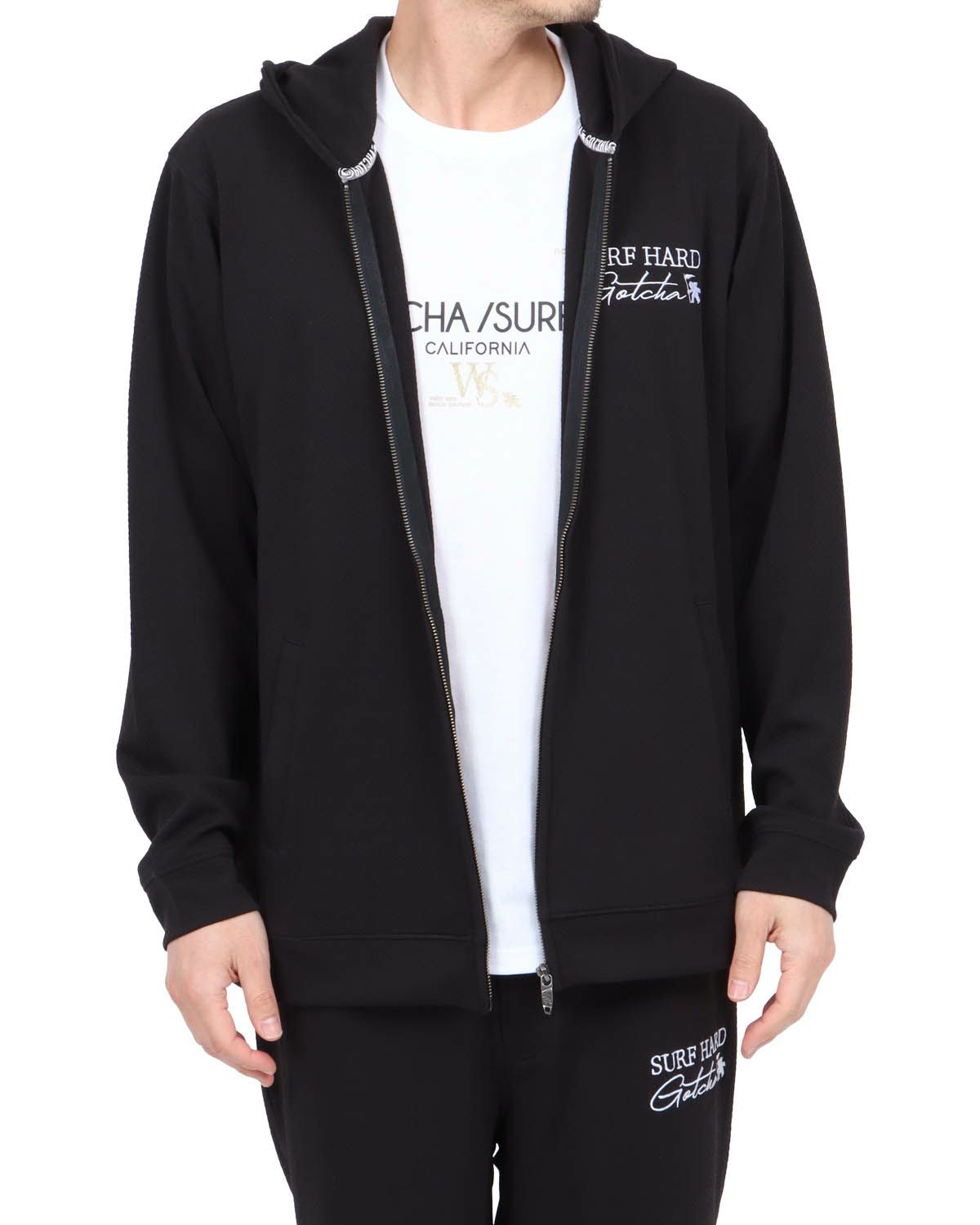 ブラック：180cm67kg(Lサイズ着用)