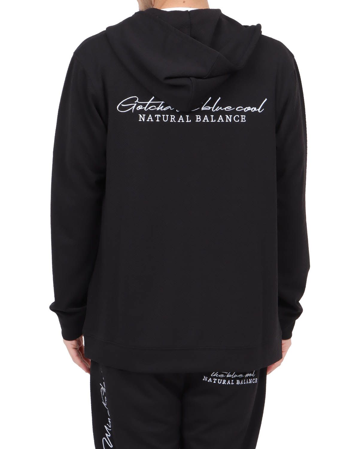 ブラック：180cm67kg(Lサイズ着用)