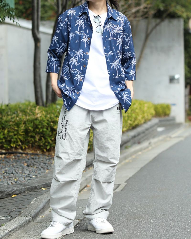 ネイビー：168cm55kg(Lサイズ着用)