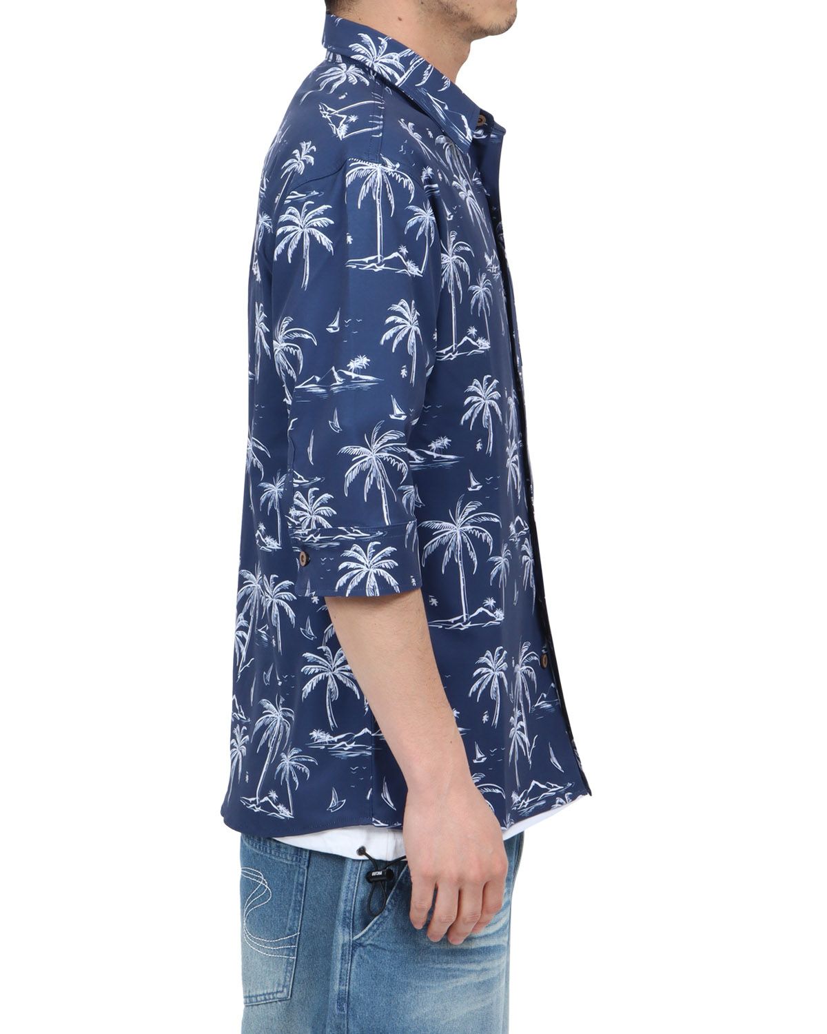 ネイビー：180cm67kg(Lサイズ着用)