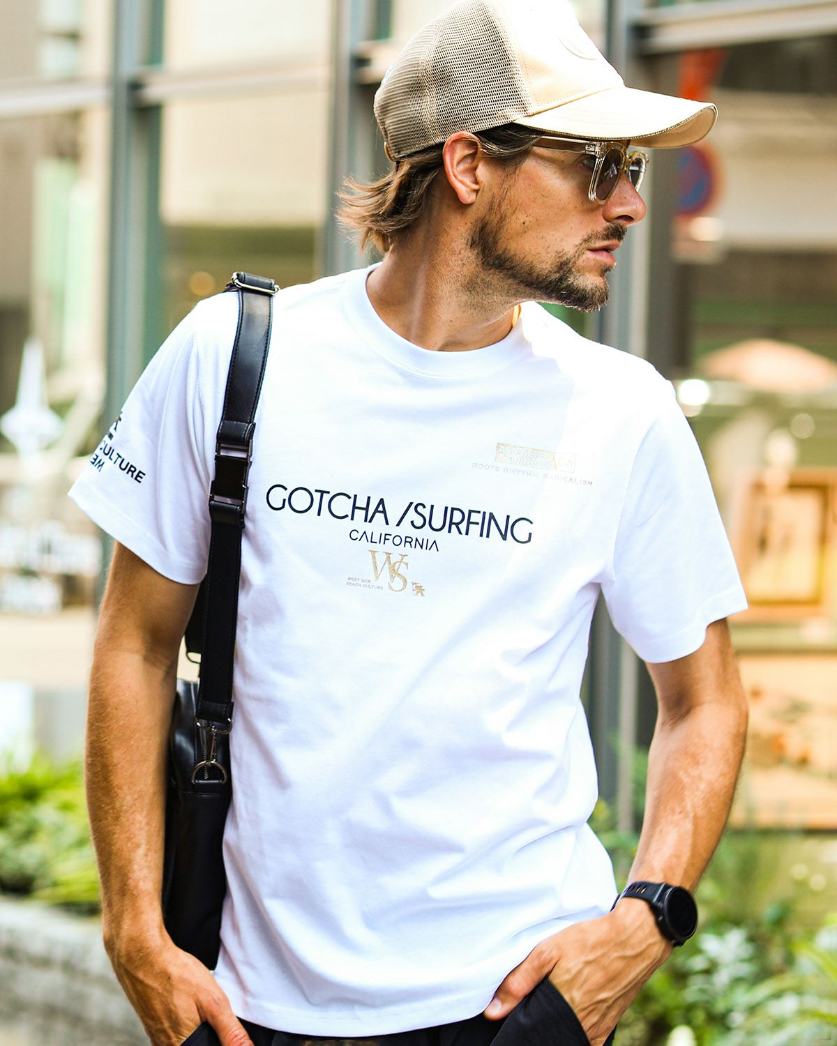 ホワイト：183cm/70kg(Lサイズ着用)