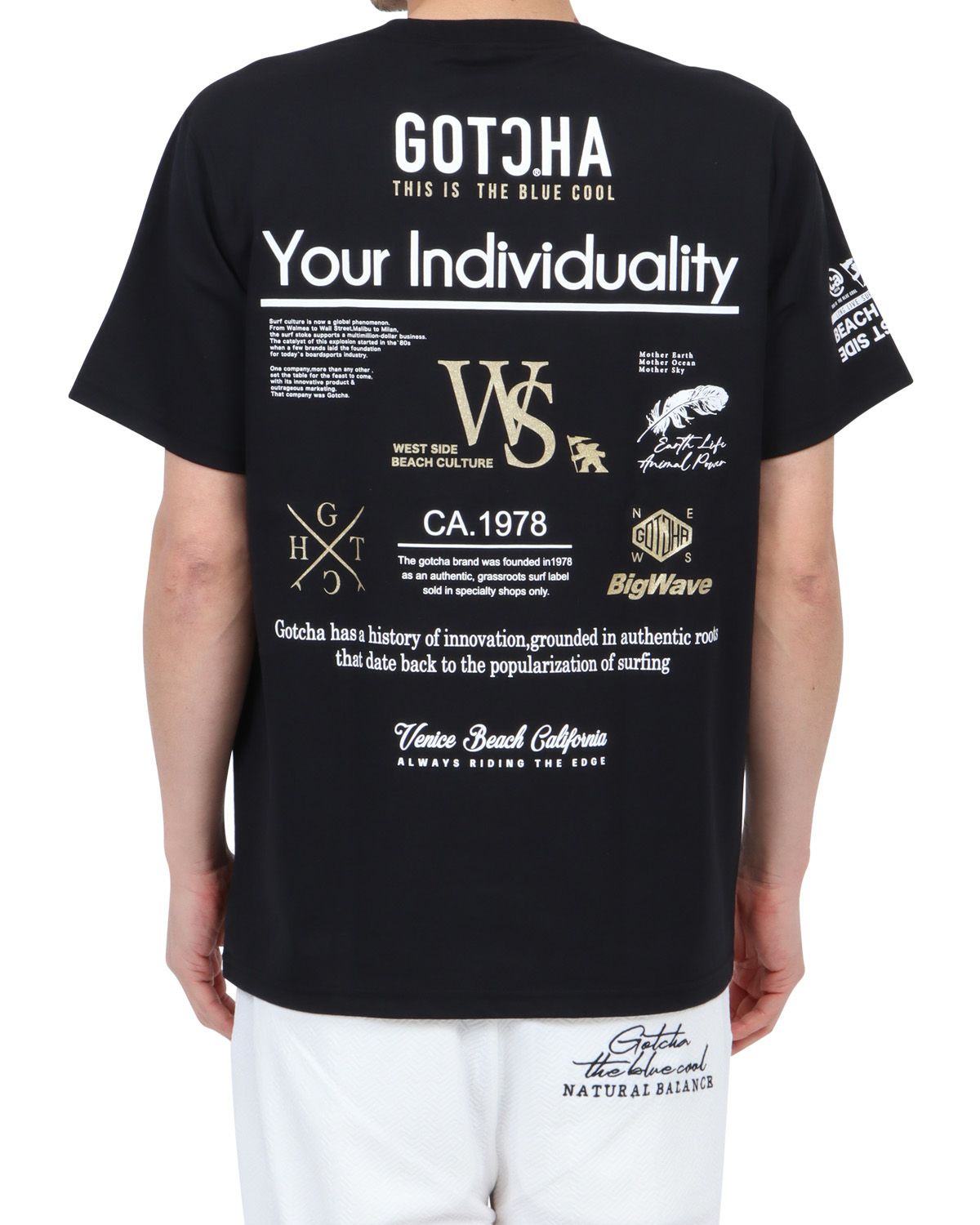 ブラック：180cm67kg(Lサイズ着用)