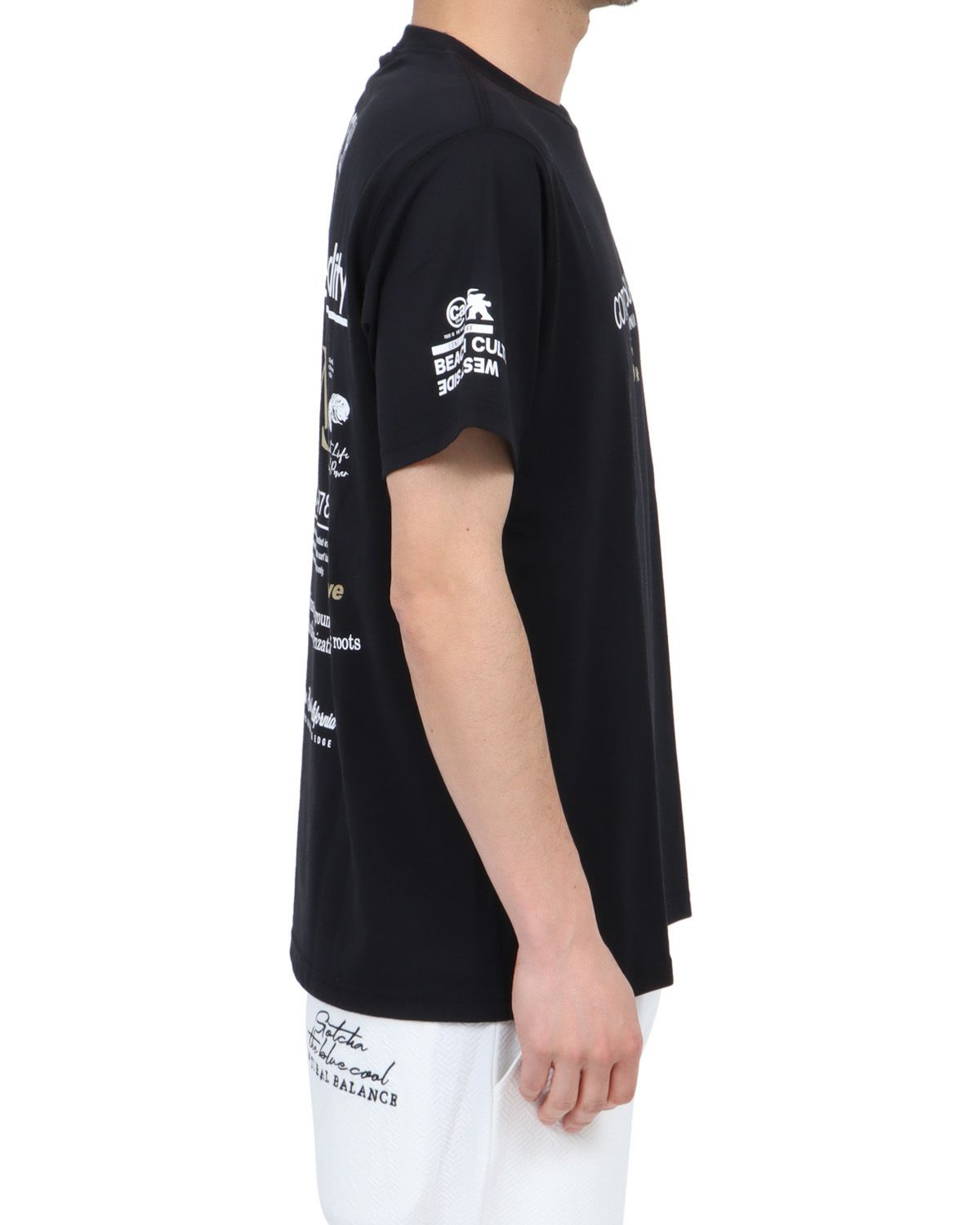 ブラック：180cm67kg(Lサイズ着用)