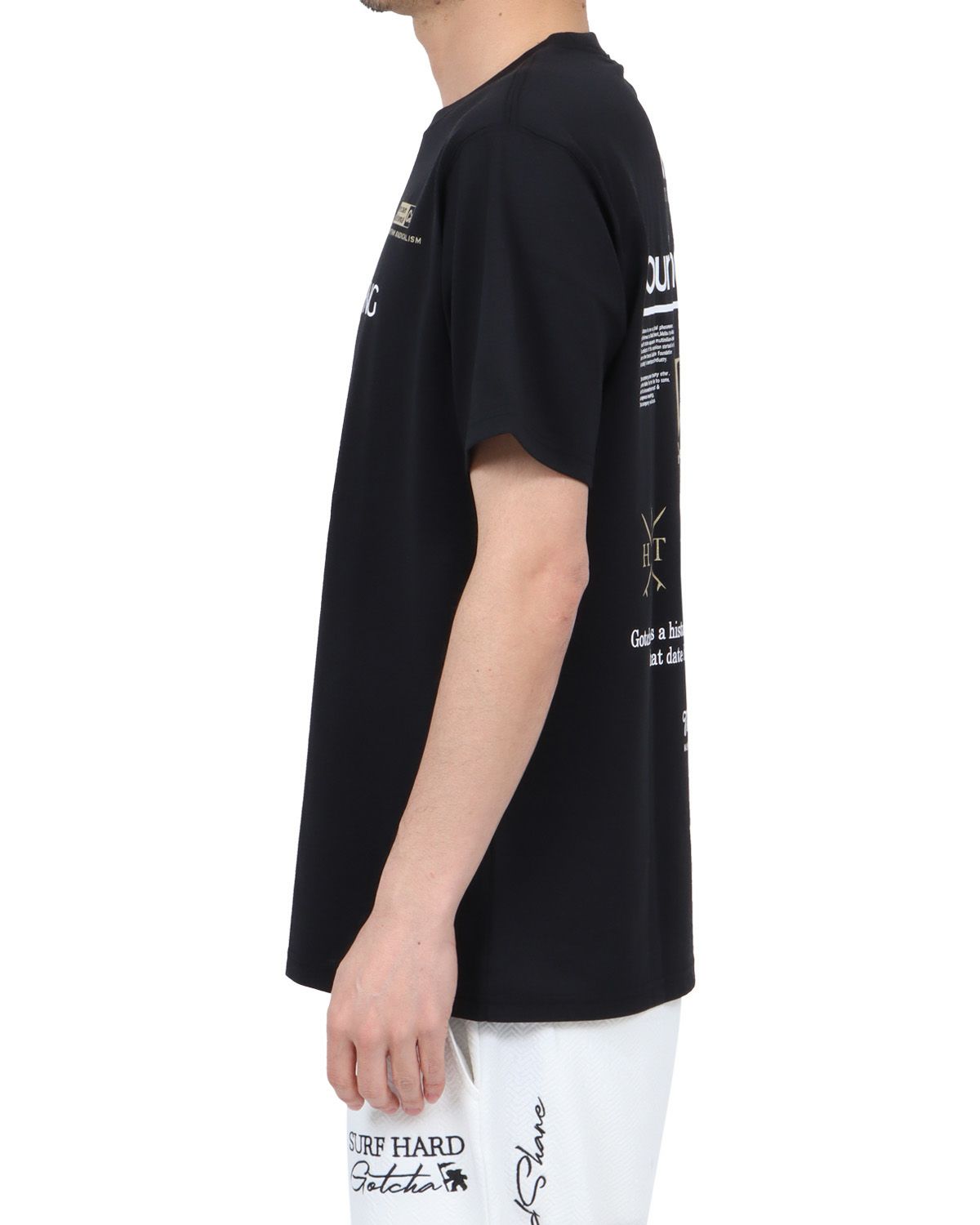 ブラック：180cm67kg(Lサイズ着用)