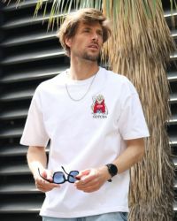 ホワイト：183cm70kg(Lサイズ着用) 