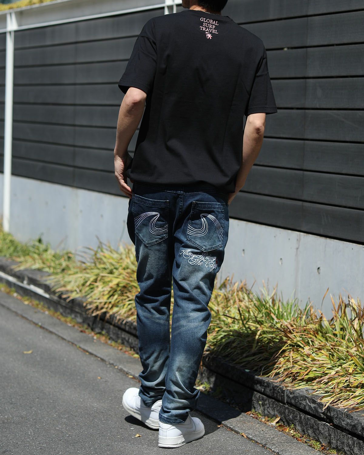 ブラック：180cm67kg(Lサイズ着用)