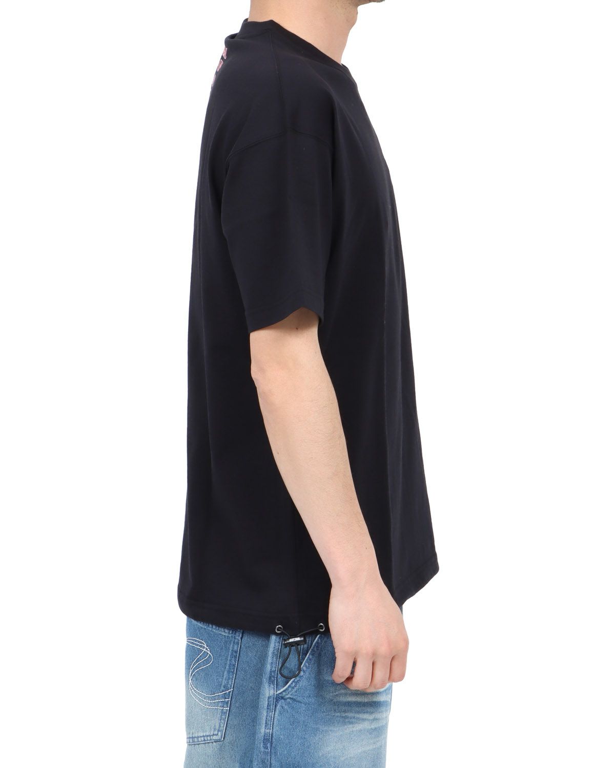 ブラック：180cm67kg(Lサイズ着用)