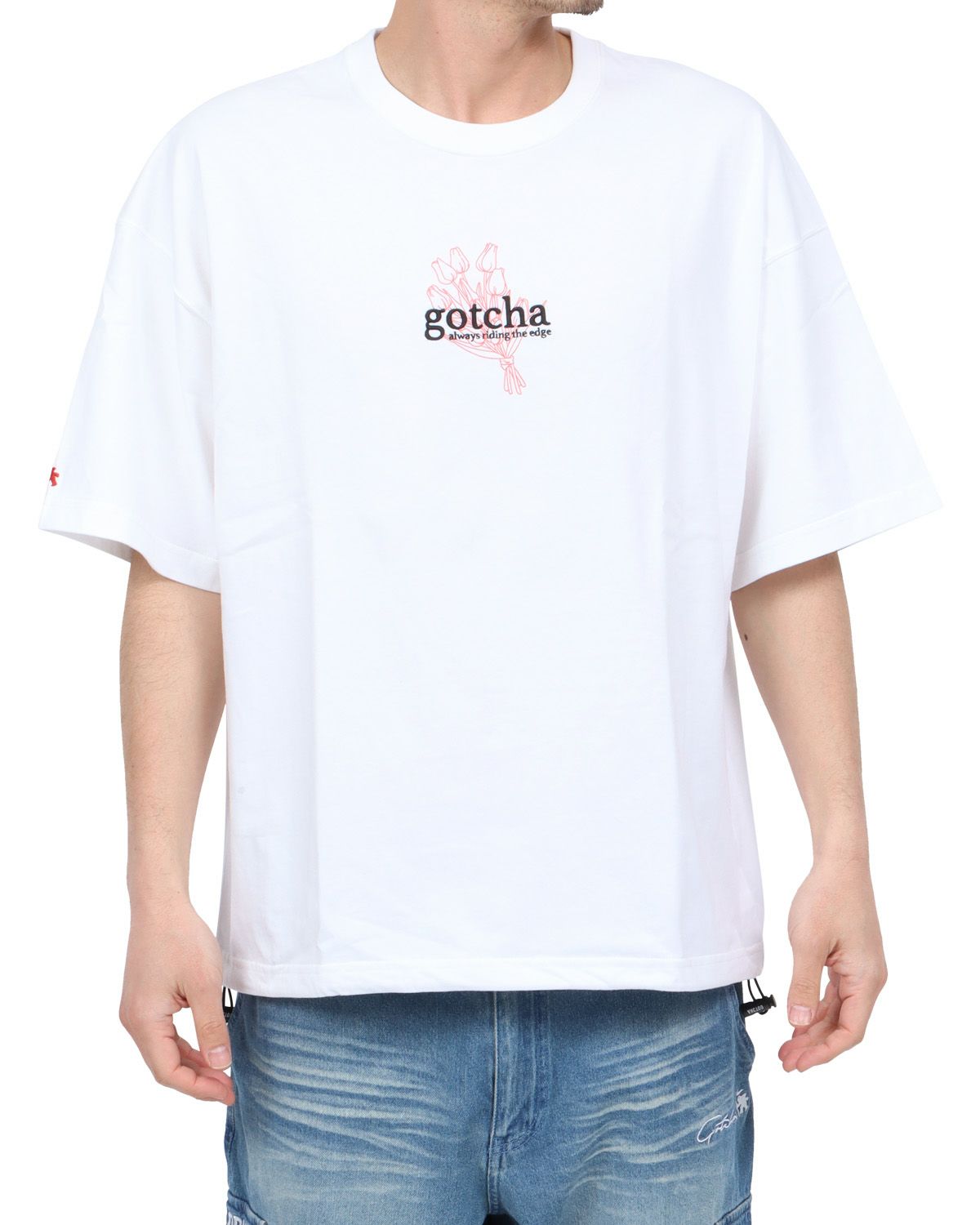 ホワイト：180cm67kg(Lサイズ着用)