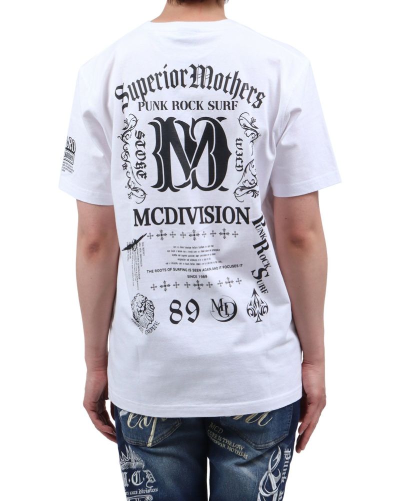 ホワイト：174cm62kg(Lサイズ着用)