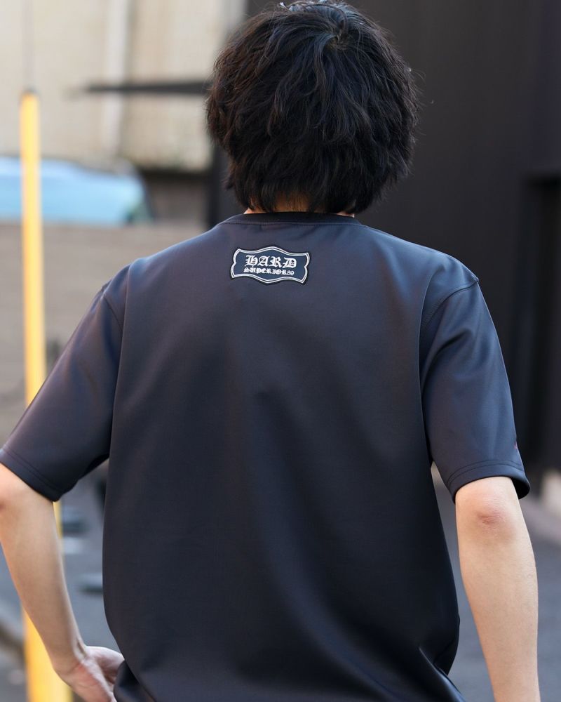 チャコール:173cm/63kg(Lサイズ着用)