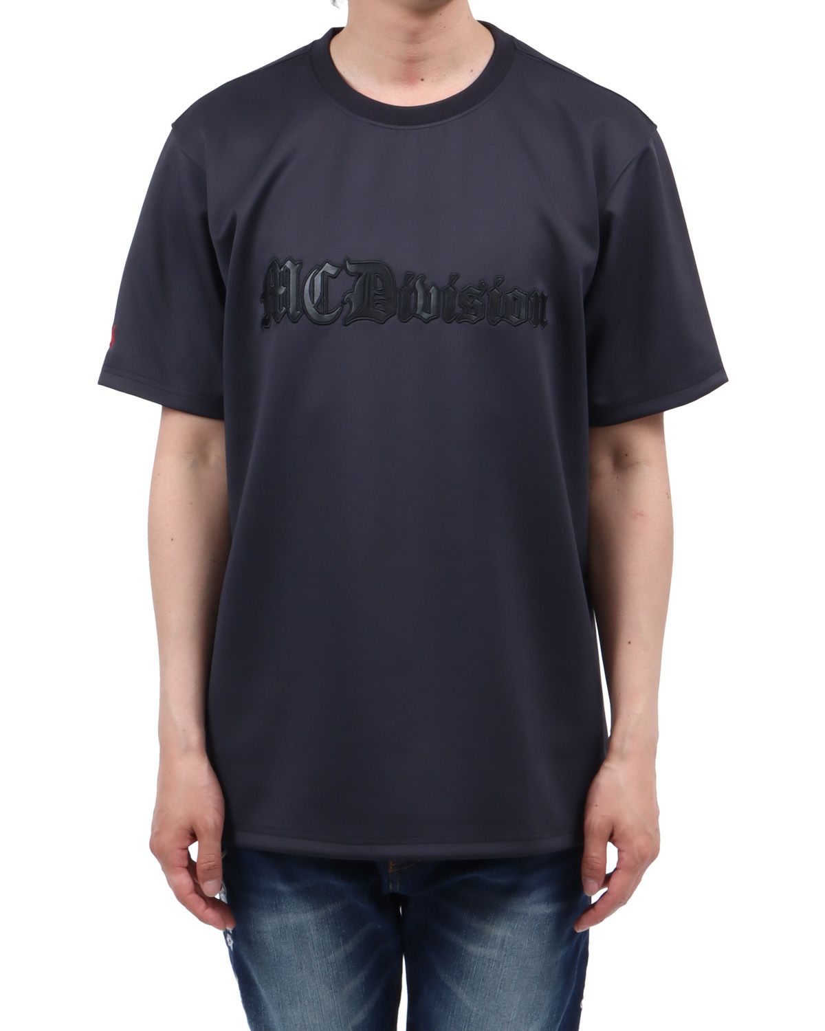 チャコール：174cm62kg(Lサイズ着用)