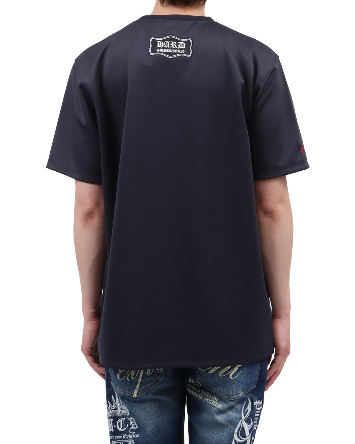 チャコール：174cm62kg(Lサイズ着用)