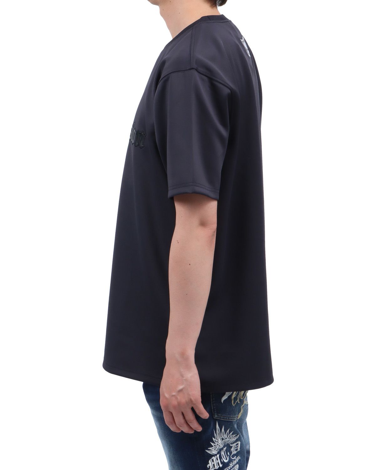 チャコール：174cm62kg(Lサイズ着用)