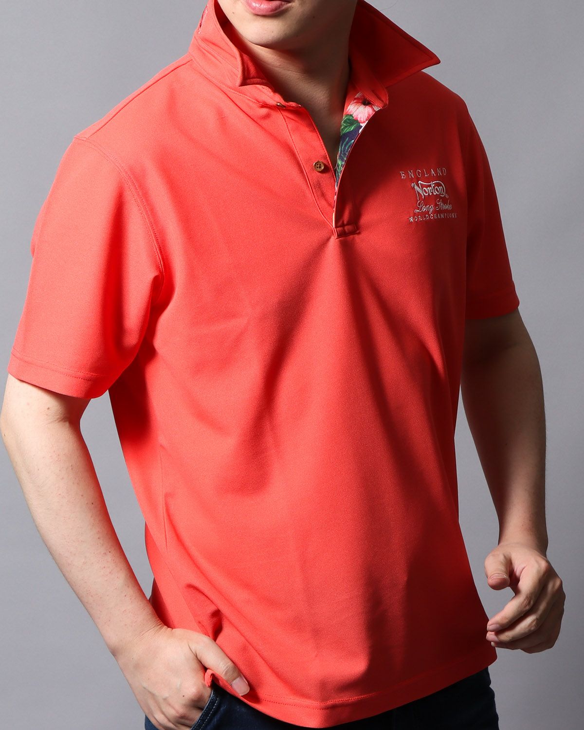 サーモンピンク：178cm/75kg(Lサイズ着用)