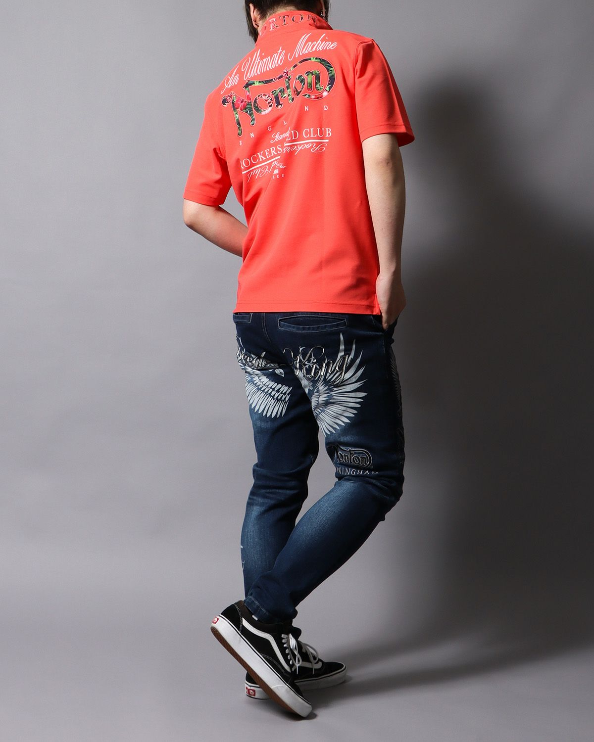 サーモンピンク：178cm/75kg(Lサイズ着用)