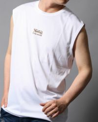 ホワイト：178cm/75kg(Lサイズ着用)