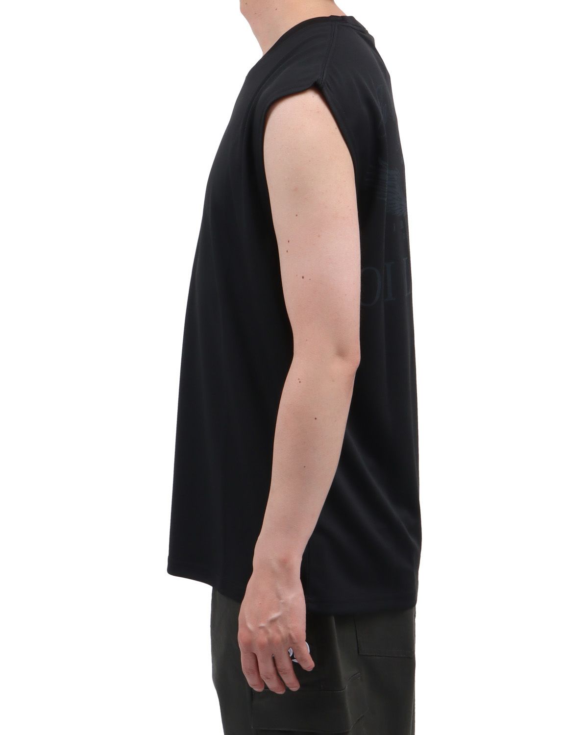 ブラック：174cm62kg(Lサイズ着用)